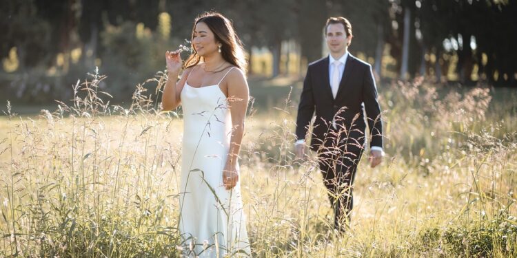 15 Heartfelt Long Distance Relationship Quotes to Bridge the Gap