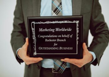 10 Inspiring Quotes About Hard Work and Success to Motivate You Every Day